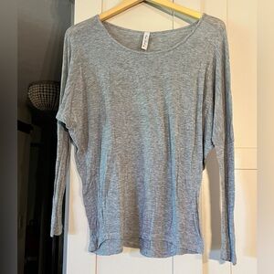 Final Touch heather gray top, size S